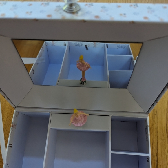 Ballerina Musical Jewelry Box - Picture 6 of 10